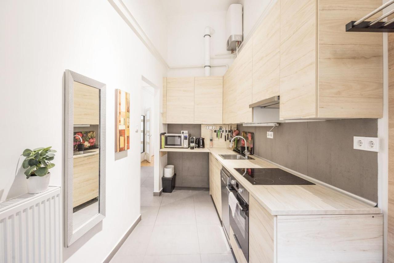 Elegant Apartment In Super Central Location بودابست المظهر الخارجي الصورة