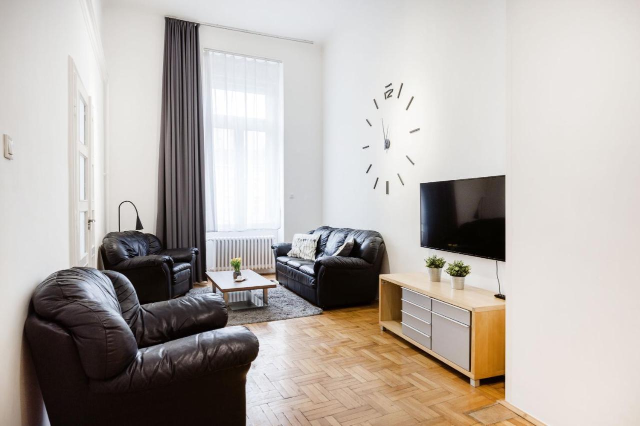 Elegant Apartment In Super Central Location بودابست المظهر الخارجي الصورة