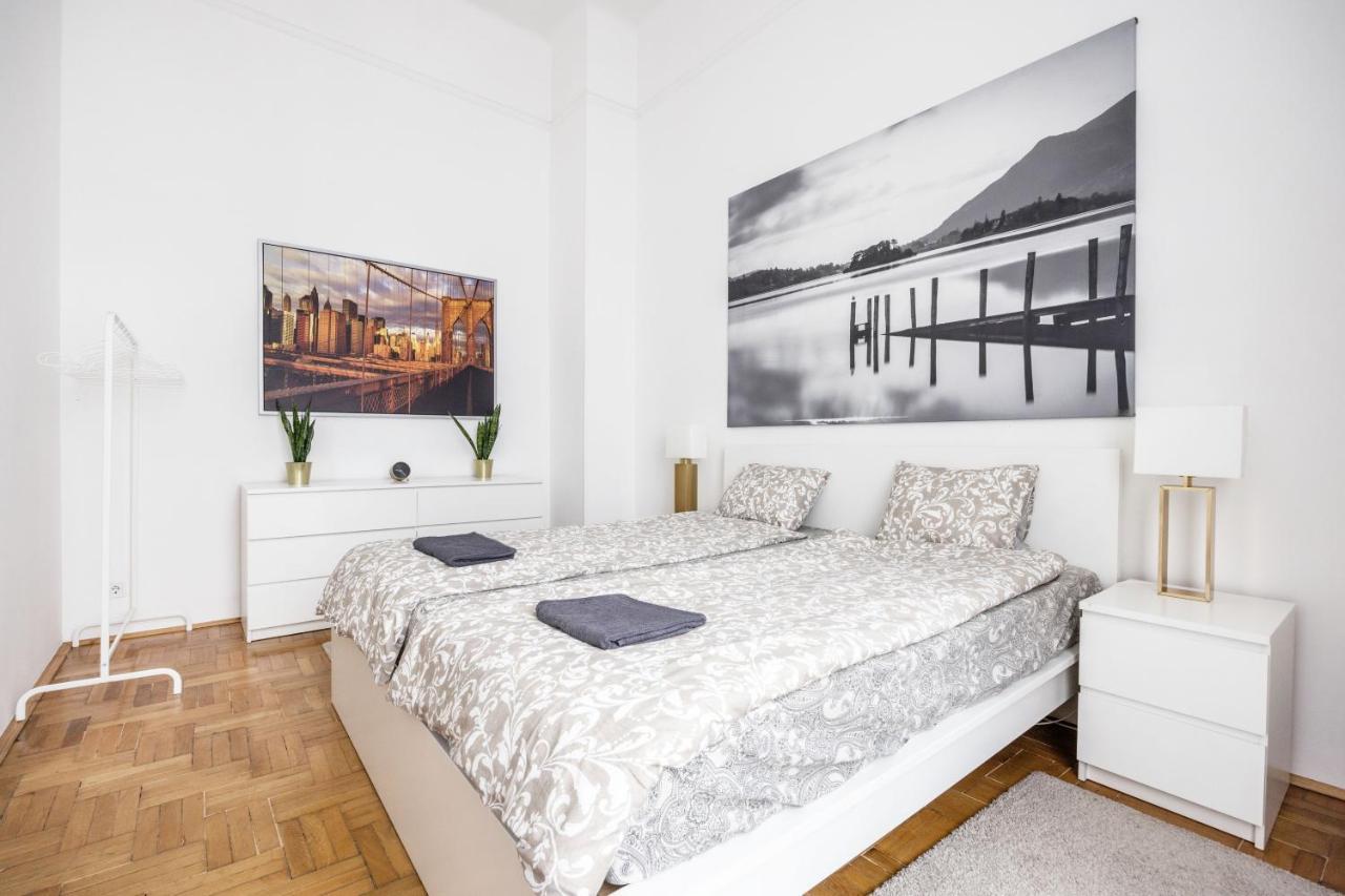 Elegant Apartment In Super Central Location بودابست المظهر الخارجي الصورة